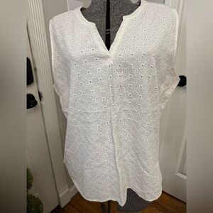 Women’s Eddie Bauer White Eyelet Split-Neck Sleeveless Top XL